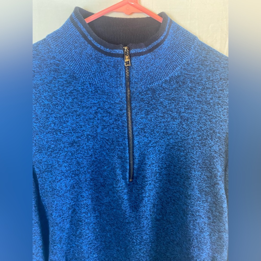 Men’s 1/4 zip Michael Kors pullover shirt